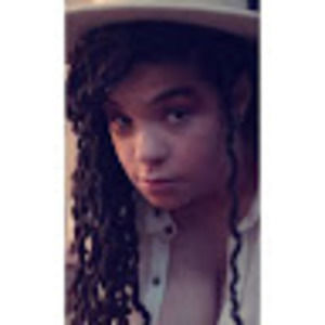 Meet your Posher, Lena